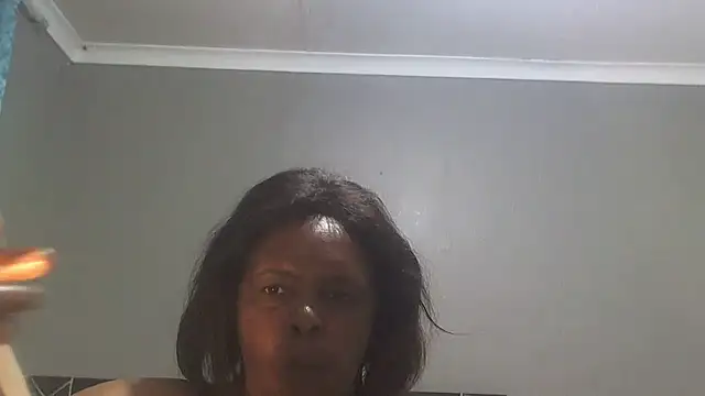 Rosehipsx76 online show from 17, 3, 2026