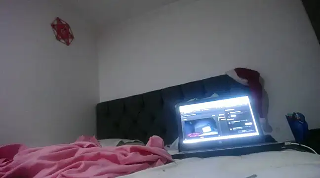 Snapshot of angellsexx20 chatting on 20, 12, 2024 angellsexx20 online show from 20, 12, 2024