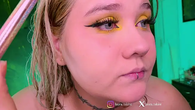 Snapshot of Laura_takint chatting on 12, 2, 2026 Laura takint online show from 12, 2, 2026