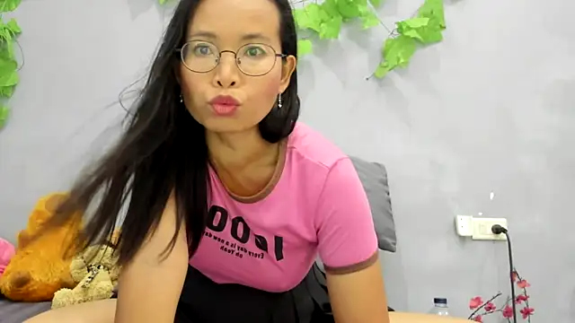 loveley jenny online show from 8, 4, 2026