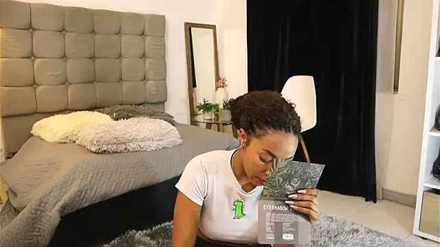 Valeriestyle online show from 3, 3, 2025