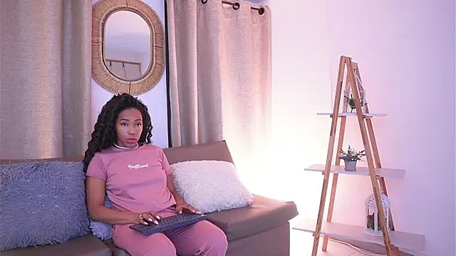 Valeriestyle online show from 10, 11, 2025