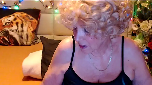 HappyWomanOn online show from 12, 2, 2026
