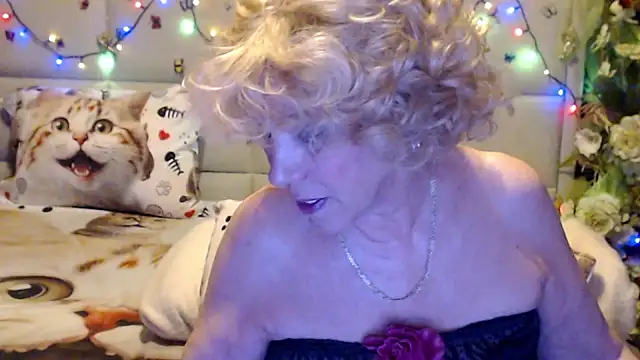 HappyWomanOn online show from 2, 4, 2026