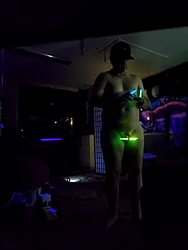 Hotredheadandtoungelasher online show from 21, 11, 2025