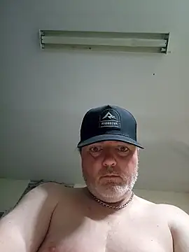 Hotredheadandtoungelasher online show from 5, 12, 2025