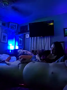 Hotredheadandtoungelasher online show from 11, 4, 2026