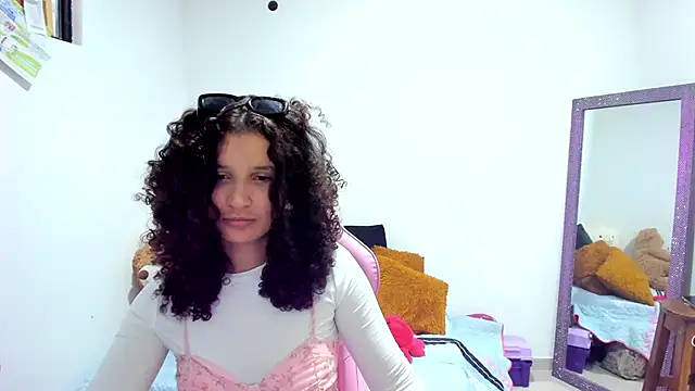 Snapshot of Cositarica_ chatting on 5, 10, 2025 Cositarica online show from 5, 10, 2025