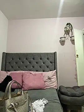 Snapshot of Kataliina chatting on 9, 2, 2025 Kataliina online show from 9, 2, 2025