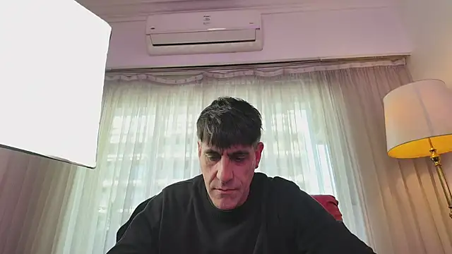 Snapshot of Elnonoykeila77 chatting on 18, 5, 2026 Elnonoykeila77 online show from 18, 5, 2026