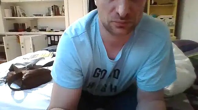 Snapshot of MmaxX004 chatting on 22, 2, 2025 MmaxX004 online show from 22, 2, 2025