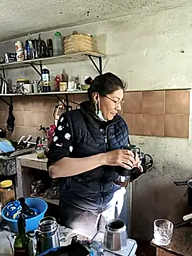 LaInsaciableIntensa online show from 21, 12, 2025