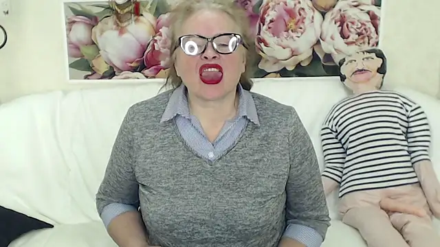 FlaviaSquirts online show from 4, 11, 2025