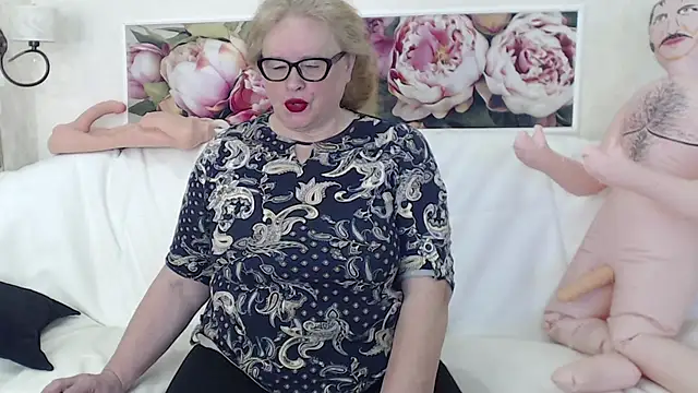 FlaviaSquirts online show from 21, 3, 2026