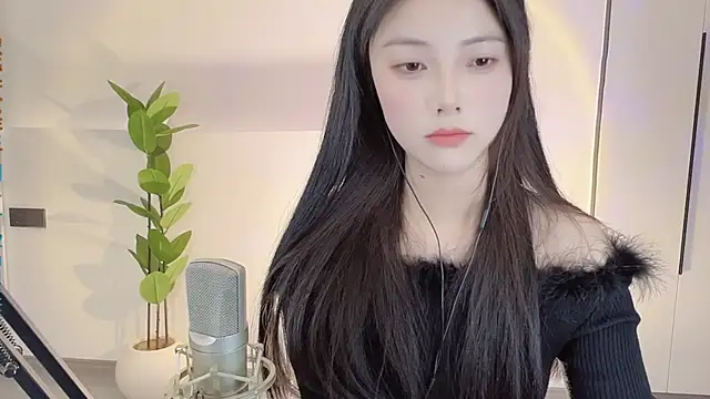 HaagenDazs  online show from 23, 2, 2025