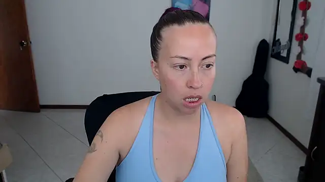 charlottezoe15 online show from 20, 2, 2026