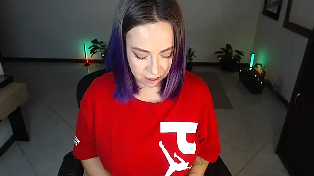 charlottezoe15 online show from 4, 7, 2026