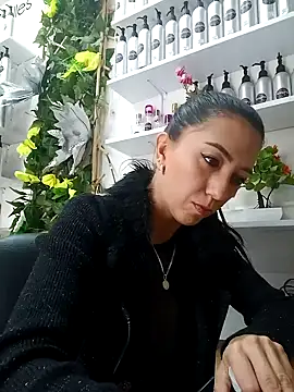LunaZambrano online show from 1, 2, 2025