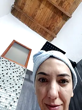 LunaZambrano online show from 27, 11, 2025