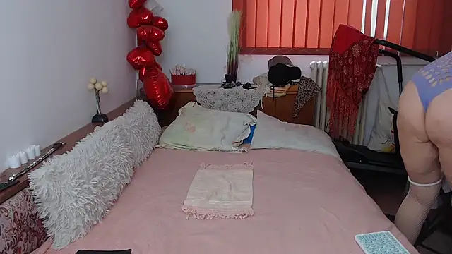 MilfDolores online show from 4, 4, 2026