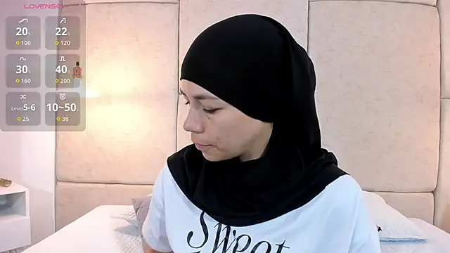 aisha vs online show from 17, 3, 2026