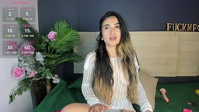 violet giraldo online show from 6, 3, 2026