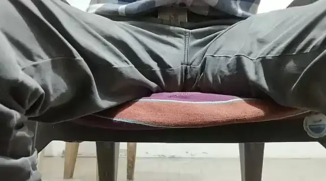 Snapshot of manan28 chatting on 8, 12, 2024 manan28 online show from 8, 12, 2024