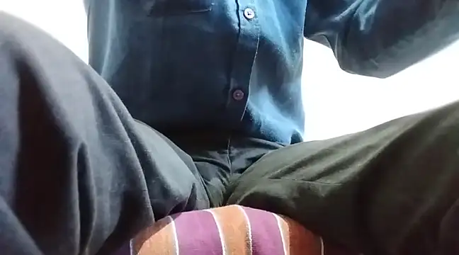 Snapshot of manan28 chatting on 1, 2, 2025 manan28 online show from 1, 2, 2025