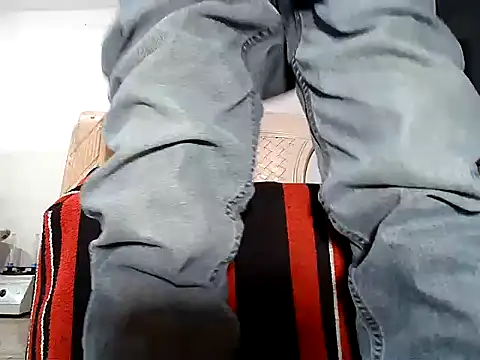 Snapshot of manan28 chatting on 11, 11, 2025 manan28 online show from 11, 11, 2025