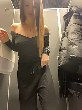 Snapshot of KrisMagnoly chatting on 16, 2, 2026 KrisMagnoly online show from 16, 2, 2026