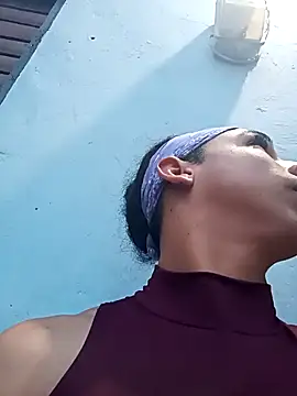 Snapshot of brunettehot77 chatting on 17, 9, 2025 brunettehot77 online show from 17, 9, 2025