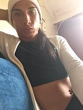 Snapshot of brunettehot77 chatting on 1, 2, 2026 brunettehot77 online show from 1, 2, 2026