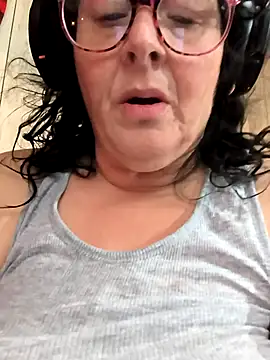 davisdesiresxh online show from 16, 9, 2025