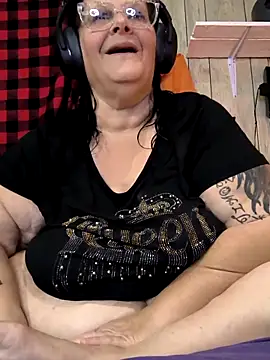 davisdesiresxh online show from 3, 10, 2025