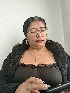   valentina18 online show from 4, 12, 2025