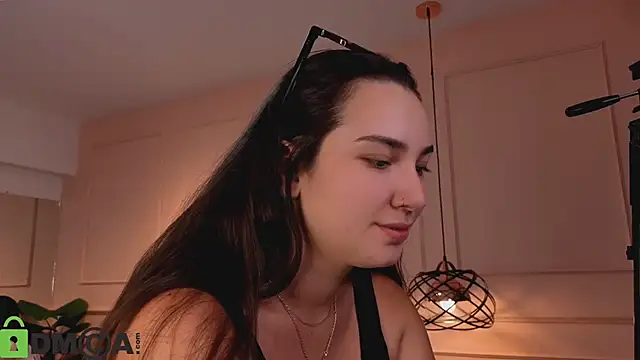 Snapshot of ava_blue chatting on 5, 3, 2026 ava blue online show from 5, 3, 2026