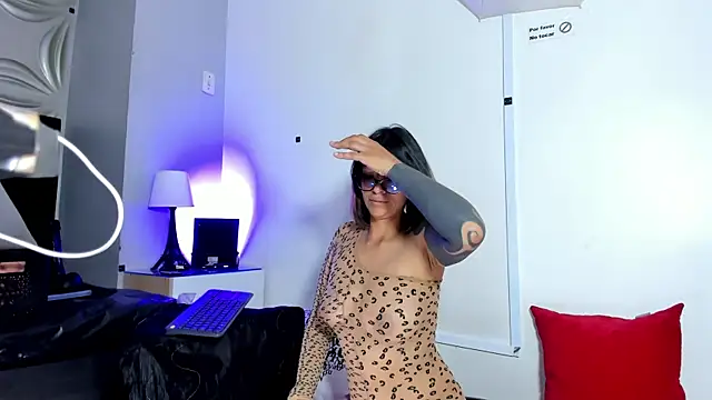 Snapshot of beauti_wild25 chatting on 20, 7, 2026 beauti wild25 online show from 20, 7, 2026