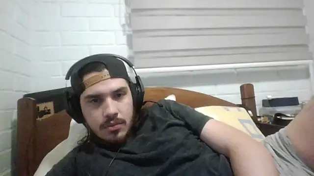 hung weeb online show from 2, 2, 2025