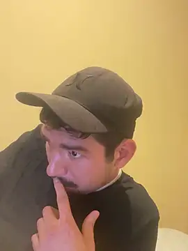 Snapshot of Tomthelong chatting on 27, 2, 2025 Tomthelong online show from 27, 2, 2025