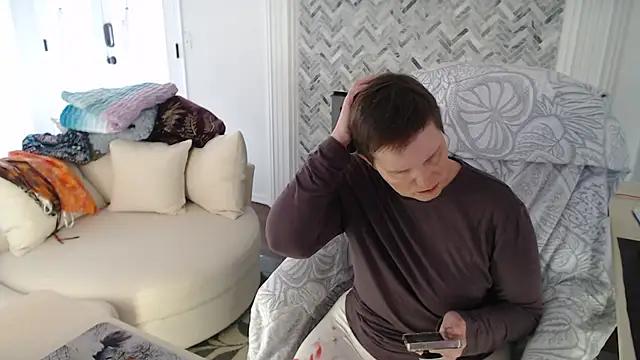 Snapshot of AuroraWillows chatting on 7, 1, 2026 AuroraWillows online show from 7, 1, 2026