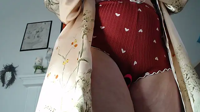 AuroraWillows online show from 15, 2, 2026