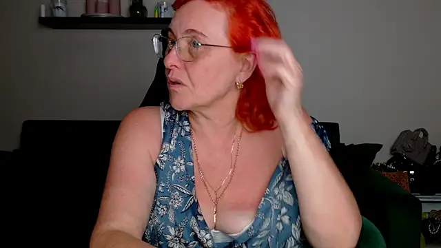 Snapshot of JoannaAndNeighbour chatting on 6, 7, 2026 JoannaAndNeighbour online show from 6, 7, 2026