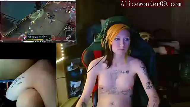 Snapshot of alicewonder09 chatting on 21, 12, 2024 alicewonder09 online show from 21, 12, 2024