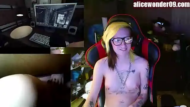 Snapshot of alicewonder09 chatting on 30, 12, 2024 alicewonder09 online show from 30, 12, 2024