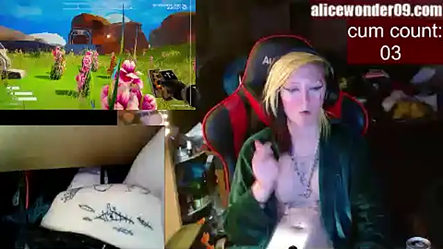 Snapshot of alicewonder09 chatting on 2, 1, 2025 alicewonder09 online show from 2, 1, 2025