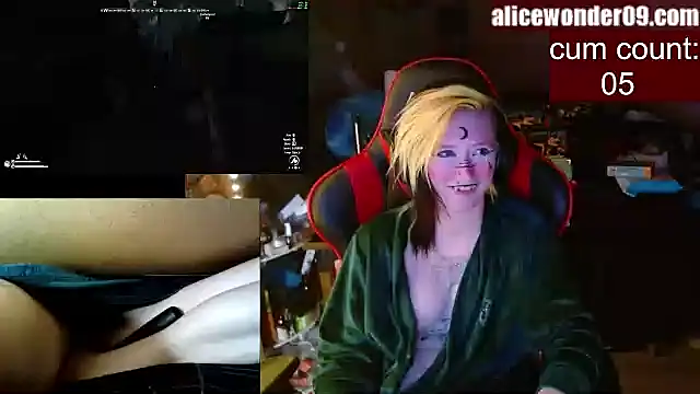 Snapshot of alicewonder09 chatting on 5, 1, 2025 alicewonder09 online show from 5, 1, 2025
