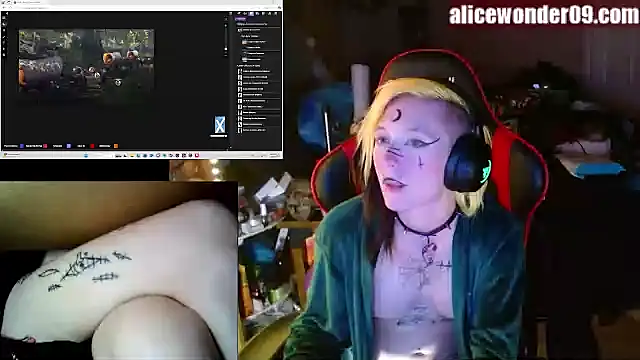 Snapshot of alicewonder09 chatting on 5, 1, 2025 alicewonder09 online show from 5, 1, 2025