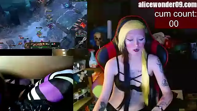 Snapshot of alicewonder09 chatting on 9, 1, 2025 alicewonder09 online show from 9, 1, 2025