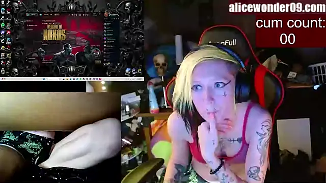 Snapshot of alicewonder09 chatting on 13, 1, 2025 alicewonder09 online show from 13, 1, 2025