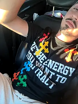 Snapshot of Bbyboyivan chatting on 16, 11, 2025 Bbyboyivan online show from 16, 11, 2025